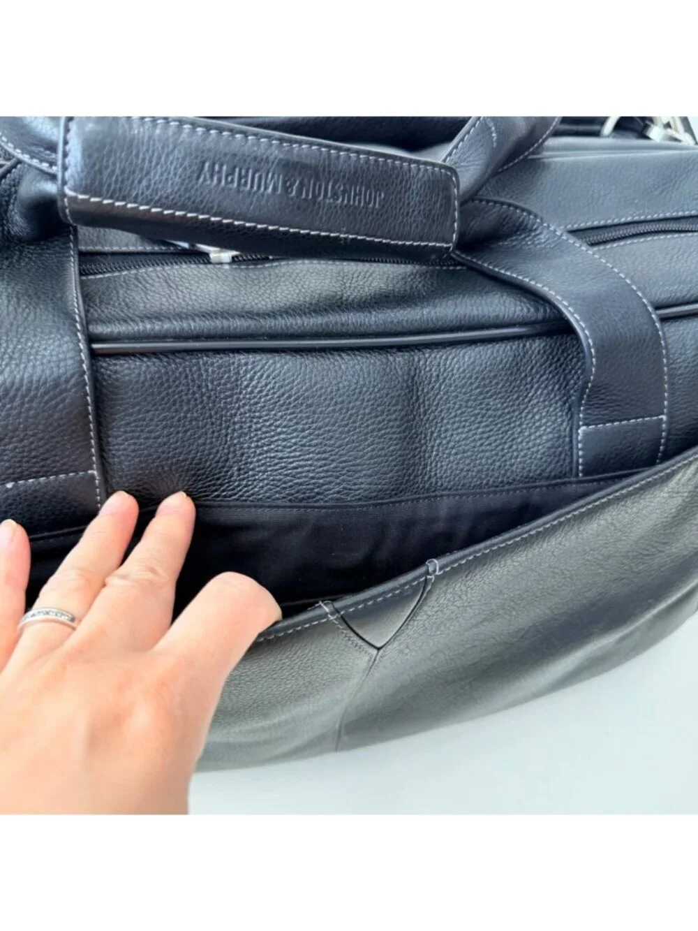 Johnston & Murphy Black Leather Duffel Bag Weekender Travel Carry-On Cabin Bag